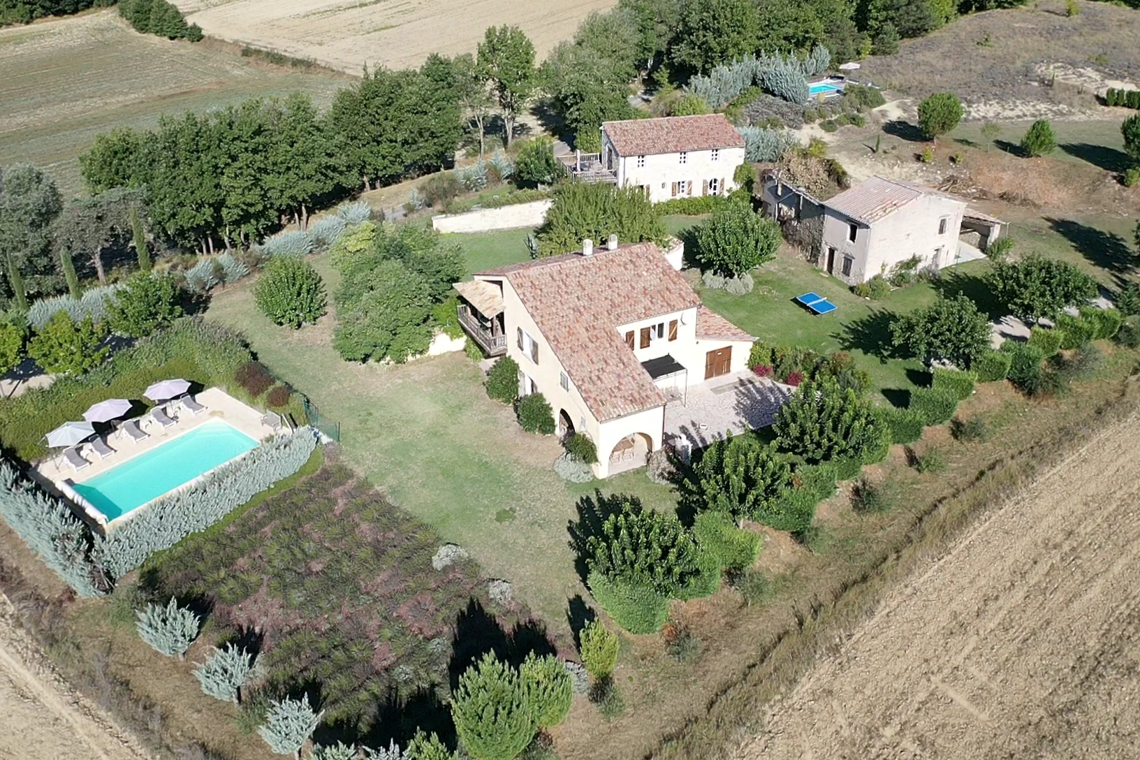 A VENDRE EXCLUSIVITE Lurs -Grand domaine -2 maisons -pis